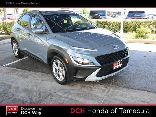 2022 Hyundai KONA SEL
