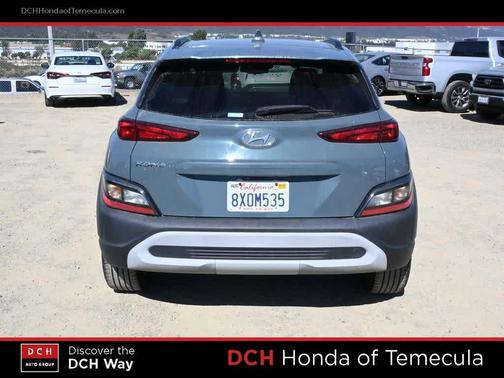 2022 Hyundai KONA SEL