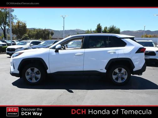 White 2022 Toyota RAV4 Hybrid XLE
