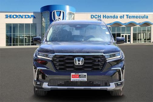 2025 Honda Pilot Touring 8-Passenger