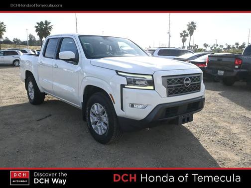 Glacier White 2022 Nissan Frontier SV
