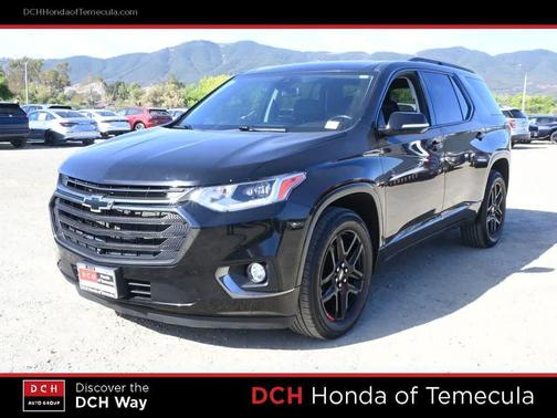 Mosaic Black Metallic 2020 Chevrolet Traverse Premier