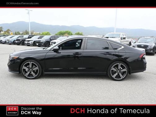 Crystal Black Pearl 2024 Honda Accord Hybrid Sport