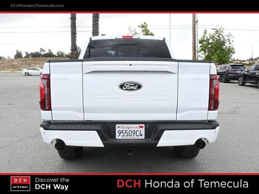 Oxford White 2024 Ford F-150 Lariat