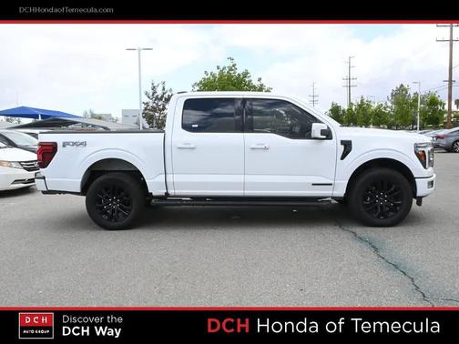 Oxford White 2024 Ford F-150 Lariat