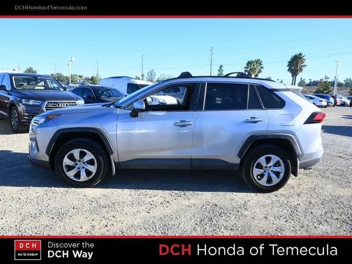 2020 Toyota RAV4 LE