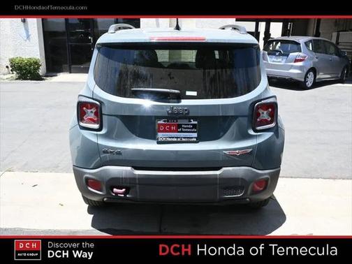 2017 Jeep Renegade Trailhawk
