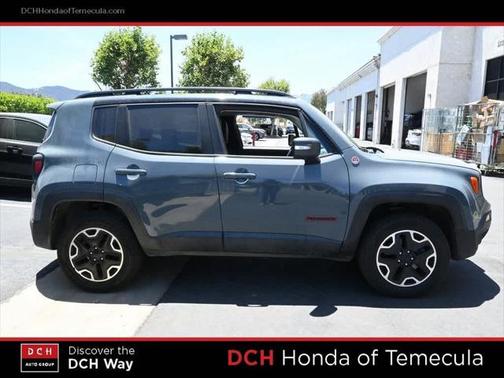2017 Jeep Renegade Trailhawk