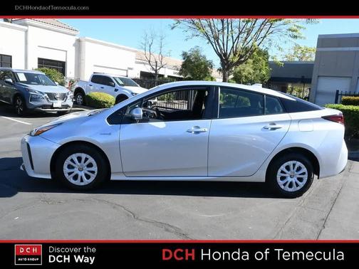 2022 Toyota Prius L