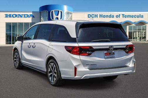 Platinum White Pearl 2026 Honda Odyssey EX-L