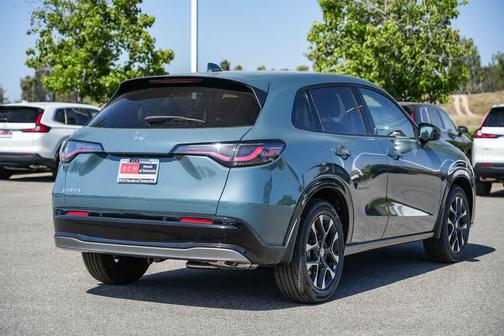 Nordic Forest Pearl 2027 Honda HR-V EX-L