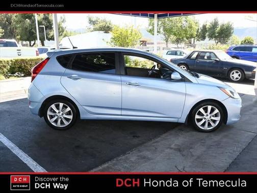 2012 Hyundai Accent SE