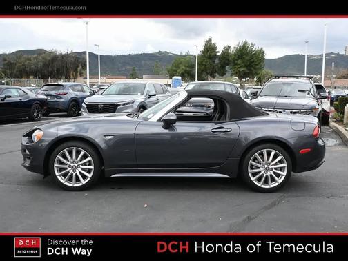 2019 FIAT 124 Spider Base