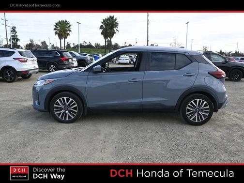2022 Nissan Kicks SV