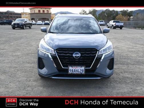 2022 Nissan Kicks SV