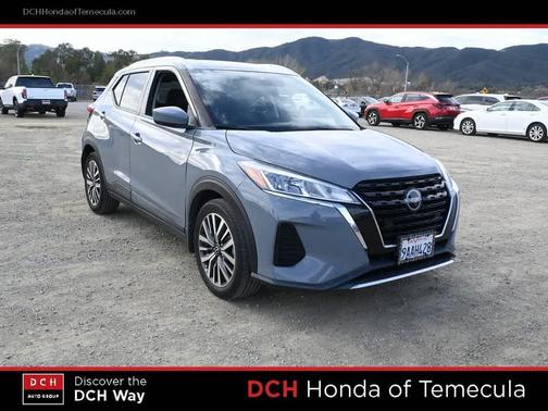 2022 Nissan Kicks SV