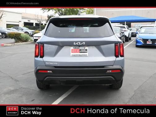 2023 Kia Sorento LX