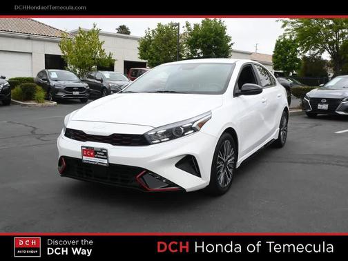 Snow White Pearl 2024 Kia Forte GT-Line