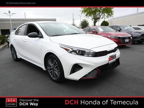 Snow White Pearl 2024 Kia Forte GT-Line