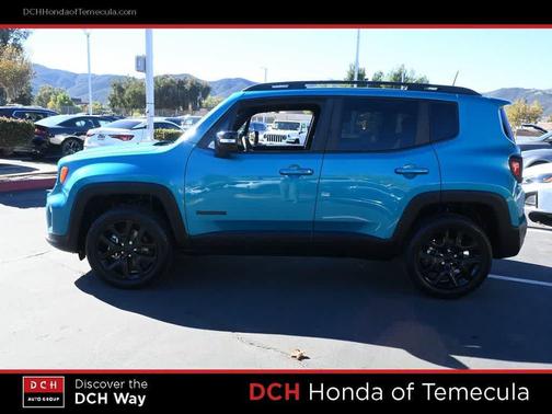 Bikini Metallic Clearcoat 2022 Jeep Renegade Altitude