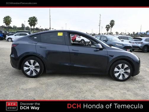 2024 Tesla Model Y RWD