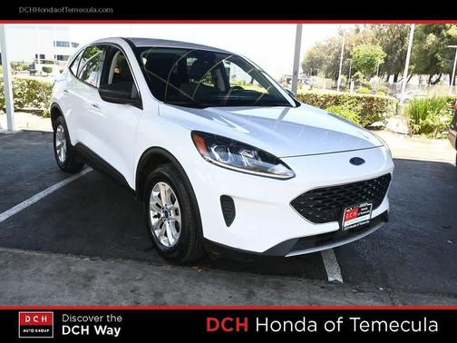 Oxford White 2022 Ford Escape SE