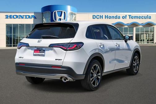 Platinum White Pearl 2026 Honda HR-V AWD Sport
