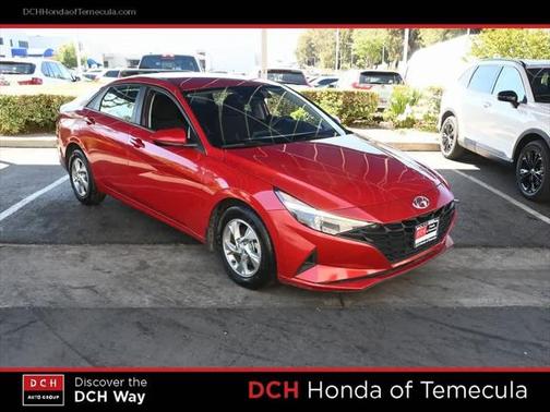 2022 Hyundai ELANTRA SE