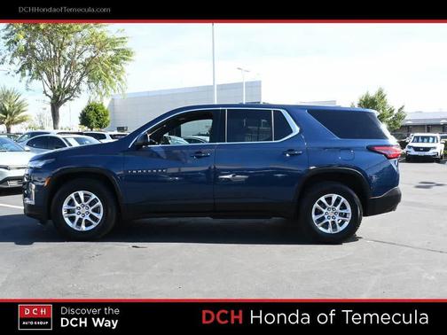 Northsky Blue Metallic 2022 Chevrolet Traverse LS