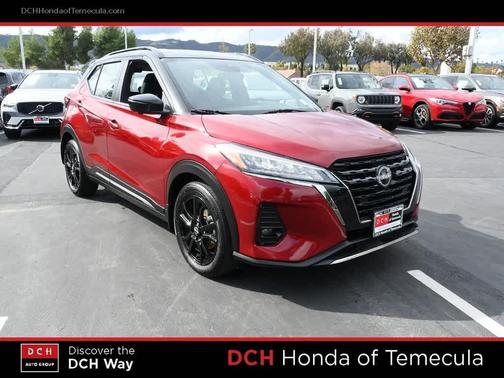 2023 Nissan Kicks SR