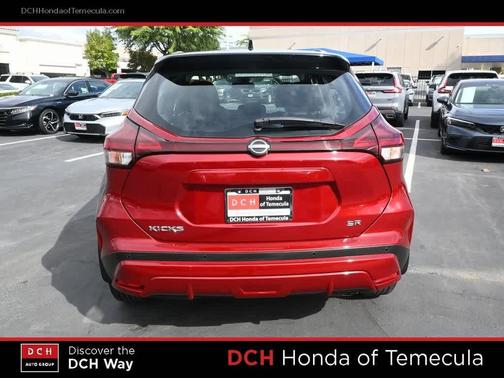 2023 Nissan Kicks SR