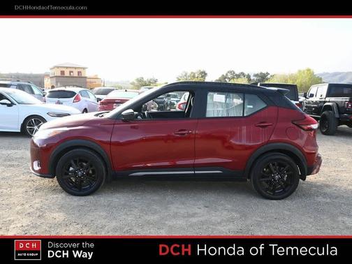 2023 Nissan Kicks SR