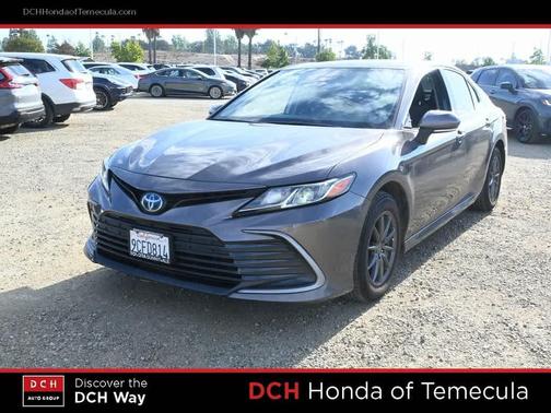 2022 Toyota Camry LE