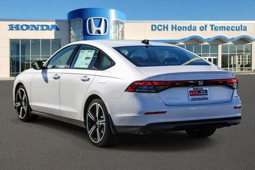 Platinum White Pearl 2026 Honda Accord SE