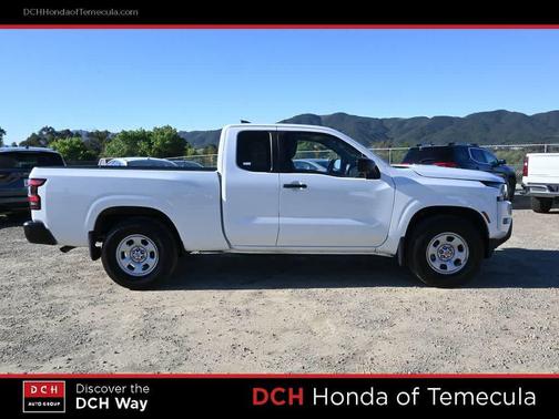 Glacier White 2022 Nissan Frontier S