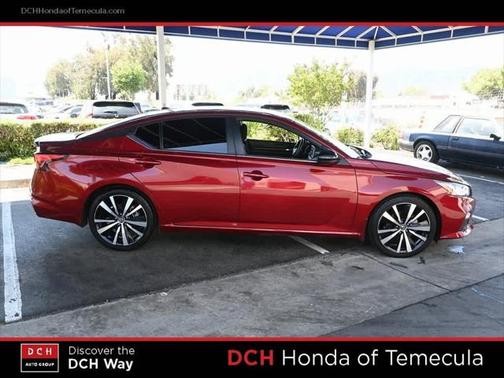 2022 Nissan Altima SR FWD