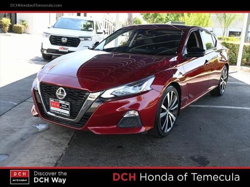 2022 Nissan Altima SR FWD