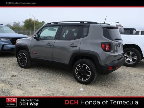 2023 Jeep Renegade Trailhawk