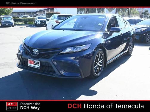 2022 Toyota Camry SE