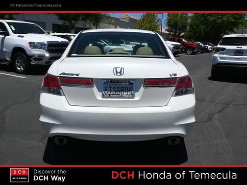 White Diamond Pearl 2011 Honda Accord 4dr V6 Auto