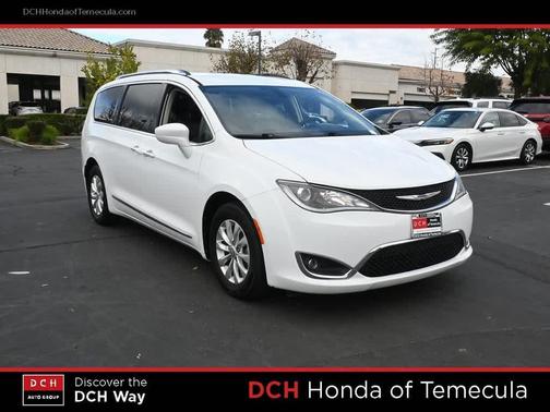 2018 Chrysler Pacifica Touring-L