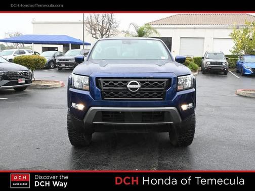 2022 Nissan Frontier SV