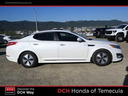 Snow White Pearl 2013 Kia Optima Hybrid LX