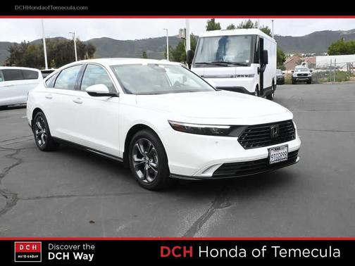 Platinum White Pearl 2025 Honda Accord Hybrid EX-L