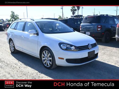Pure White 2014 Volkswagen Jetta SportWagen DSG TDI w/Sunroof