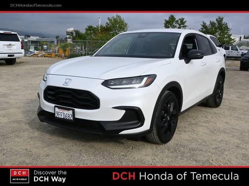 Platinum White Pearl 2023 Honda HR-V AWD Sport