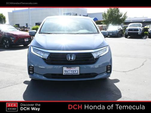 Sonic Gray Pearl 2023 Honda Odyssey Touring