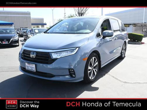 Sonic Gray Pearl 2023 Honda Odyssey Touring