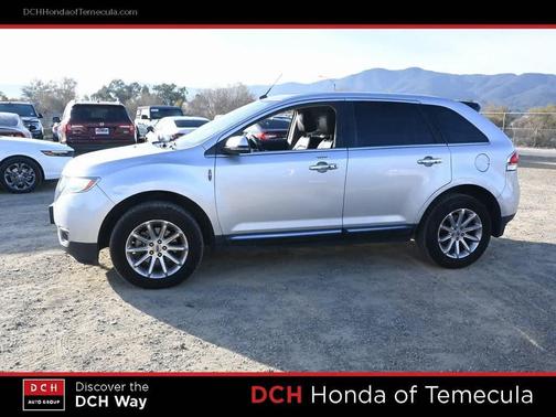 2015 Lincoln MKX Base