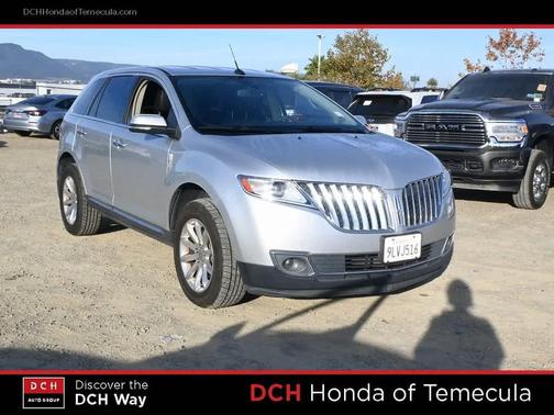 2015 Lincoln MKX Base